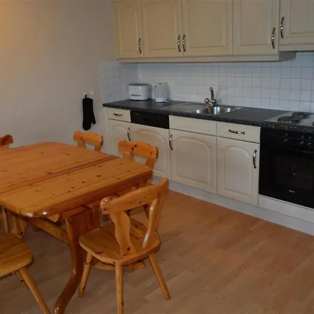 Apartment Anne - Hochparterre By Interhome